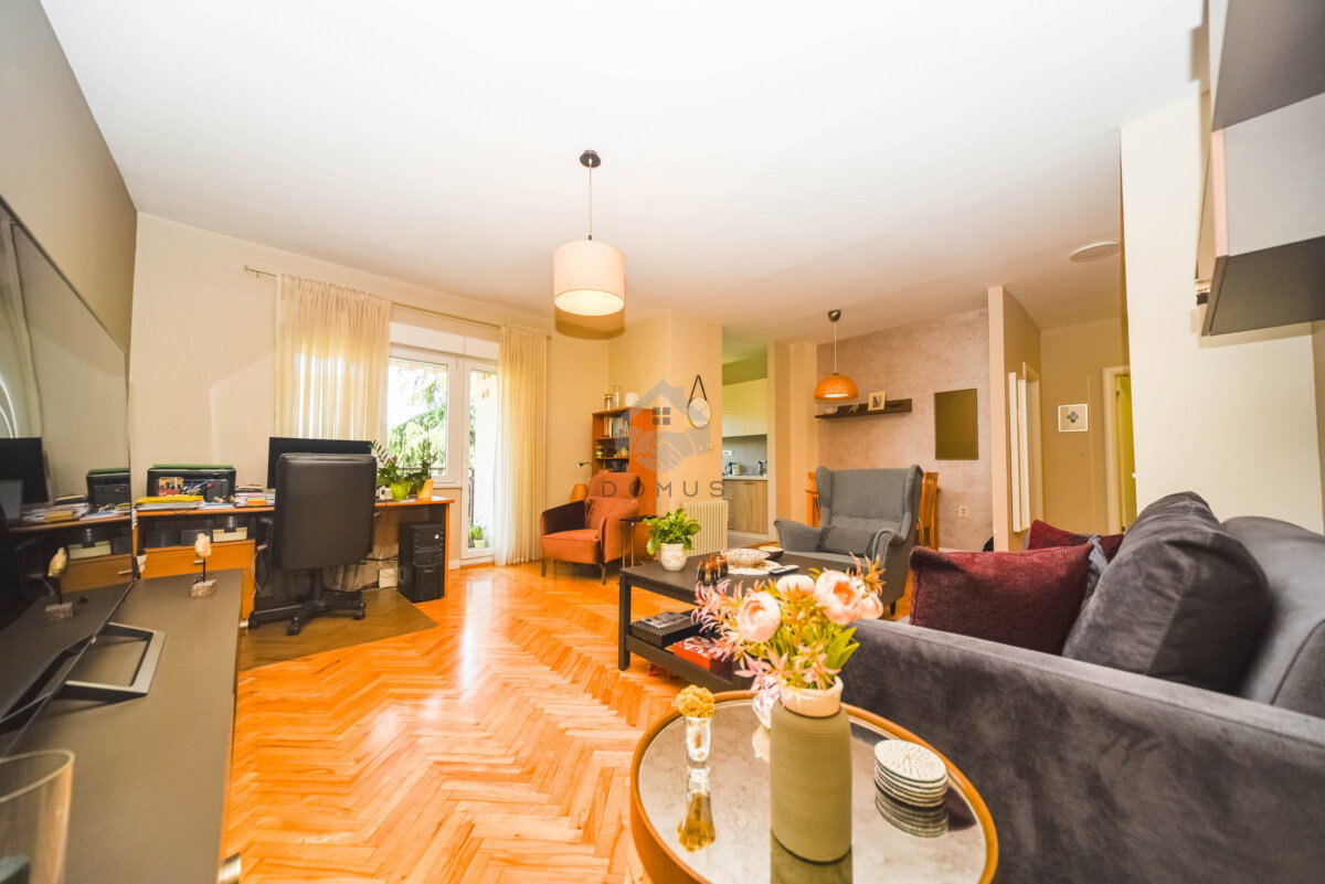 Продажа - Квартира Podgorica, Blok 6