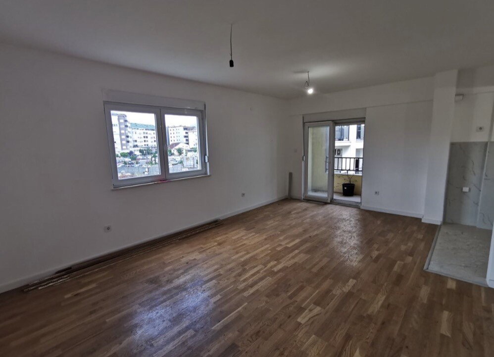 Продажа - Квартира Podgorica, Ljubović