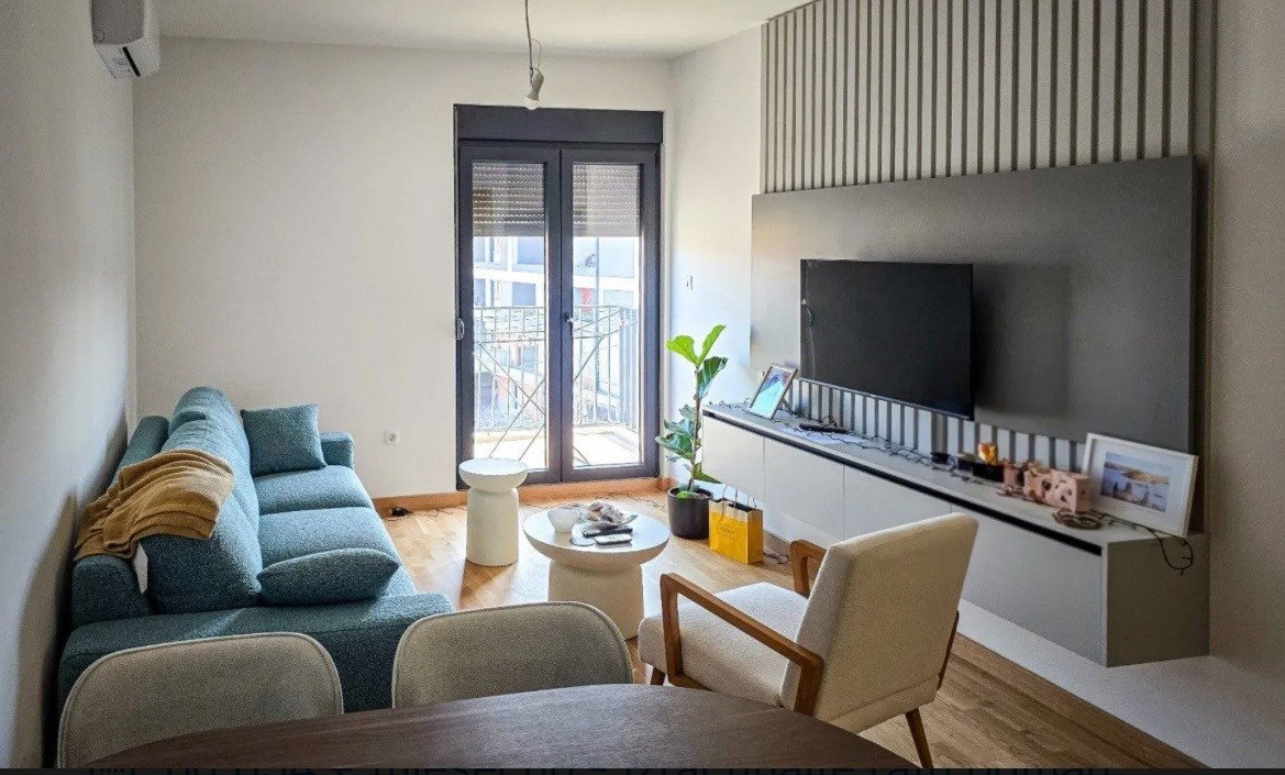 Продажа - Квартира Podgorica, Tološi