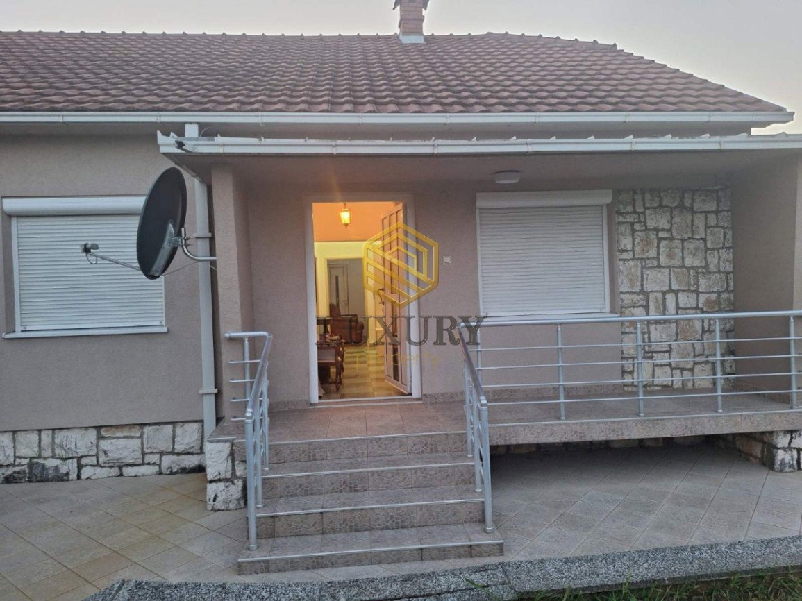 Продаж - Будинок Danilovgrad, Novo Selo