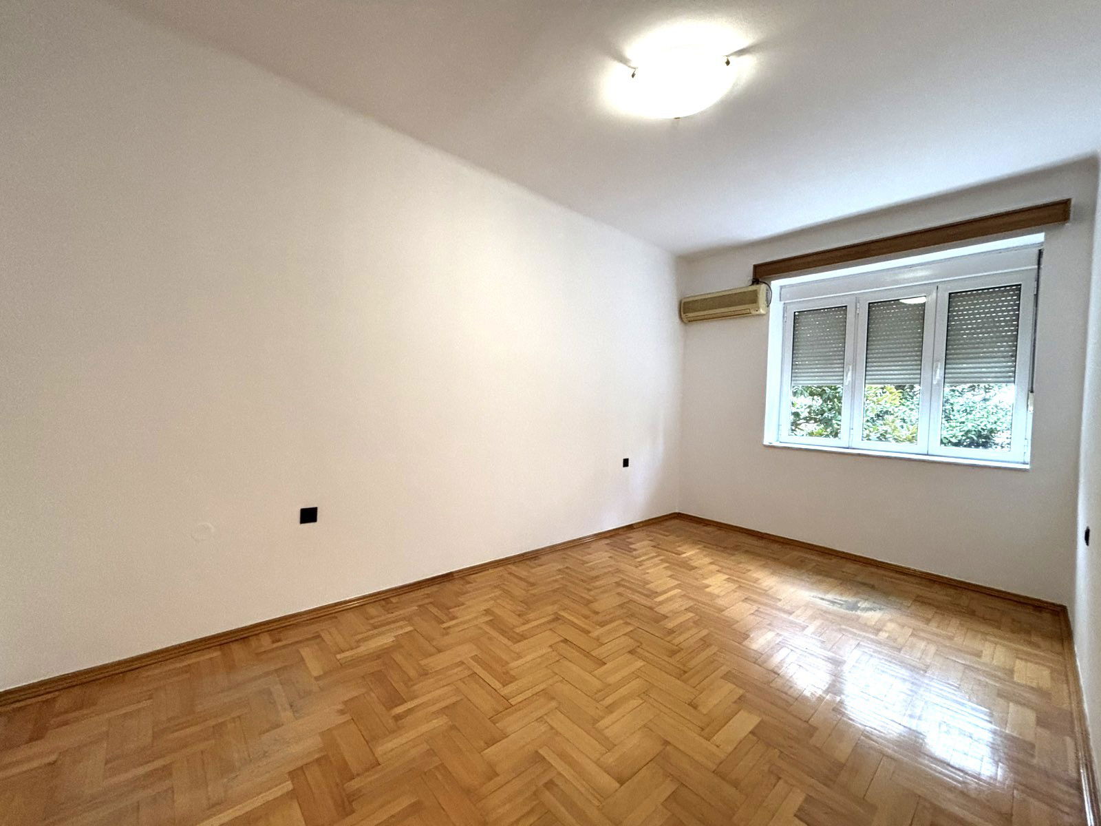 da1dfb70-677d-42cf-9c8a-44b100fec219.jpg