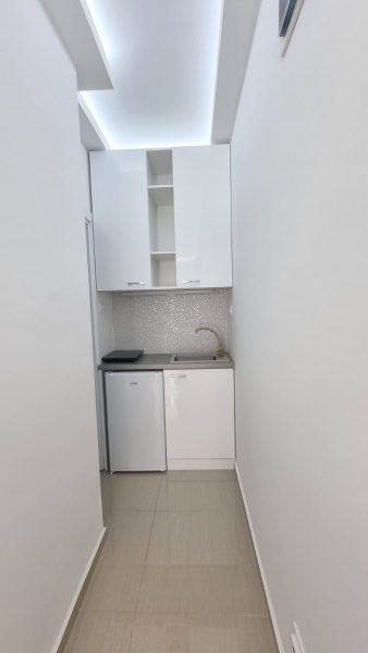 da6a79c1-5098-4e0e-8a05-7f3a5faa2c1a.jpg