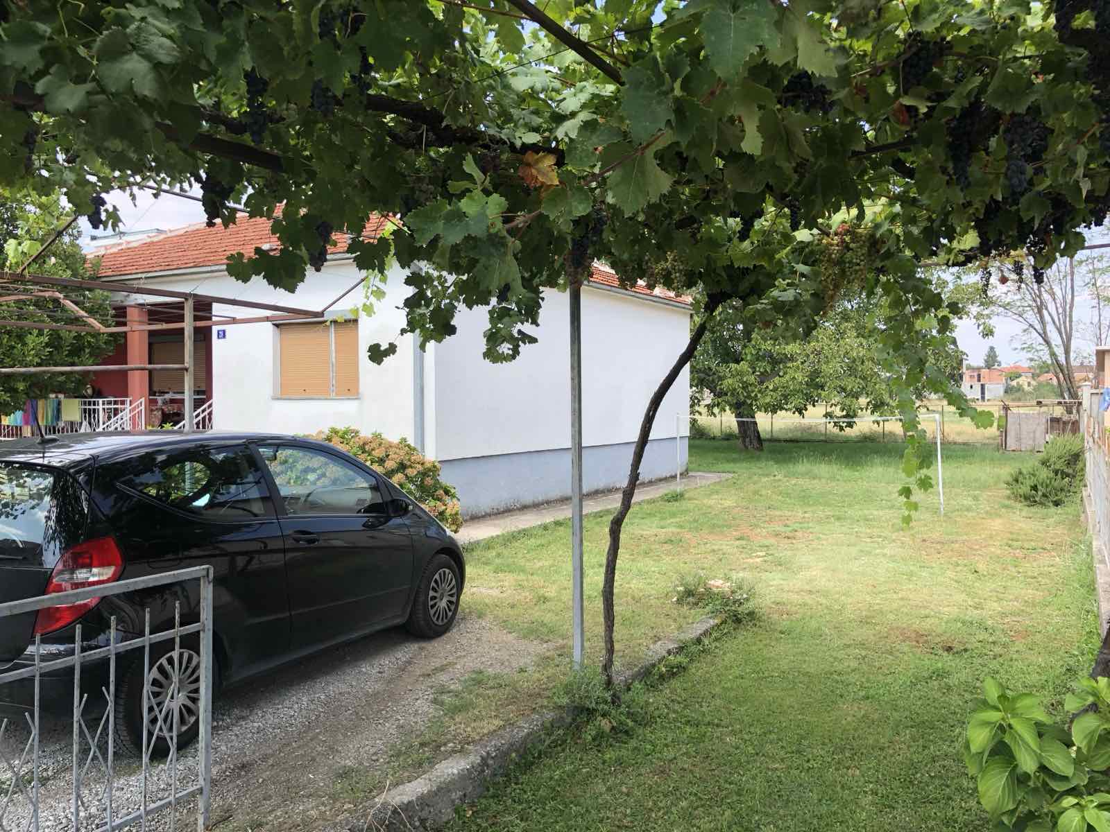 Продаж - Будинок Podgorica, Zagorič