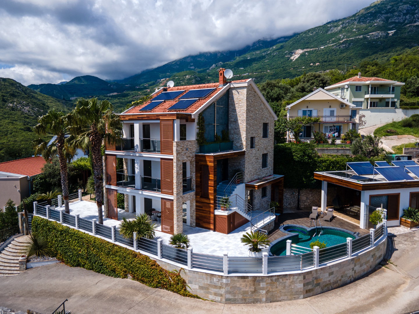 Sale - Office space Budva, Bečići