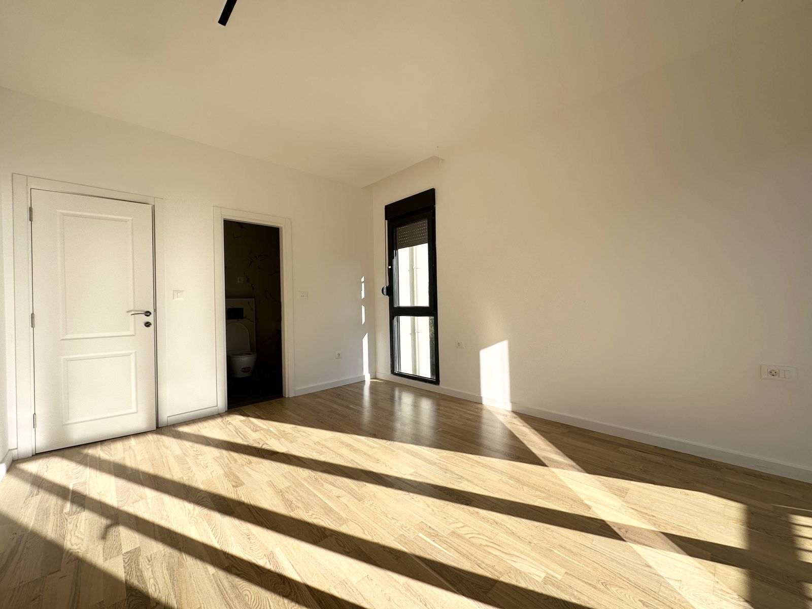 dda321fe-3eeb-42e5-860c-25469460f0df.jpeg