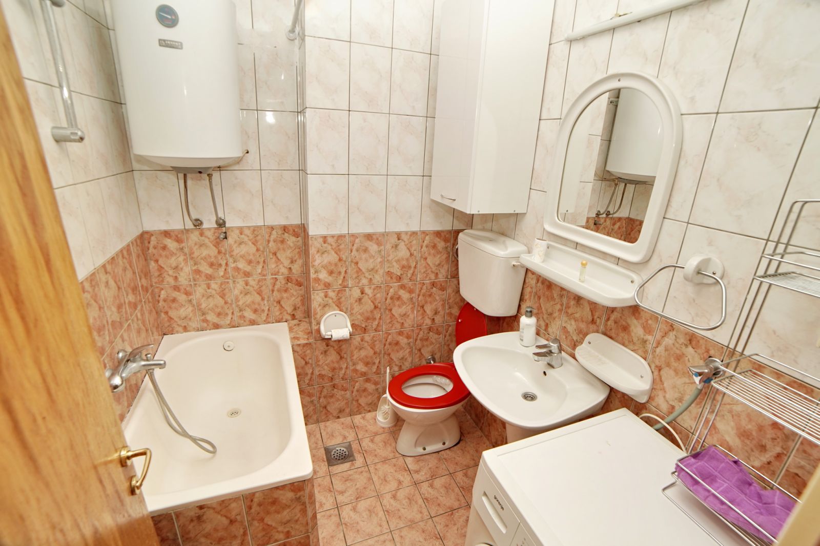 debec2f4-177d-4660-942f-b2c59c5991f7.jpg