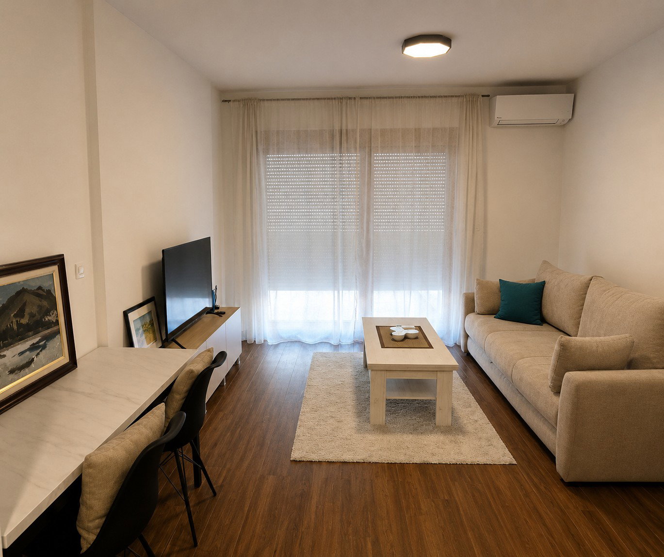 def26d71-ef4b-44c5-bd74-16e868ae7d19.jpg