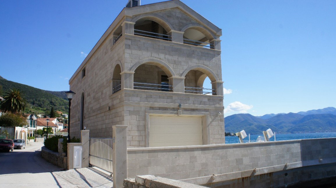 Prodaja - Kuća Herceg Novi, Đenovići