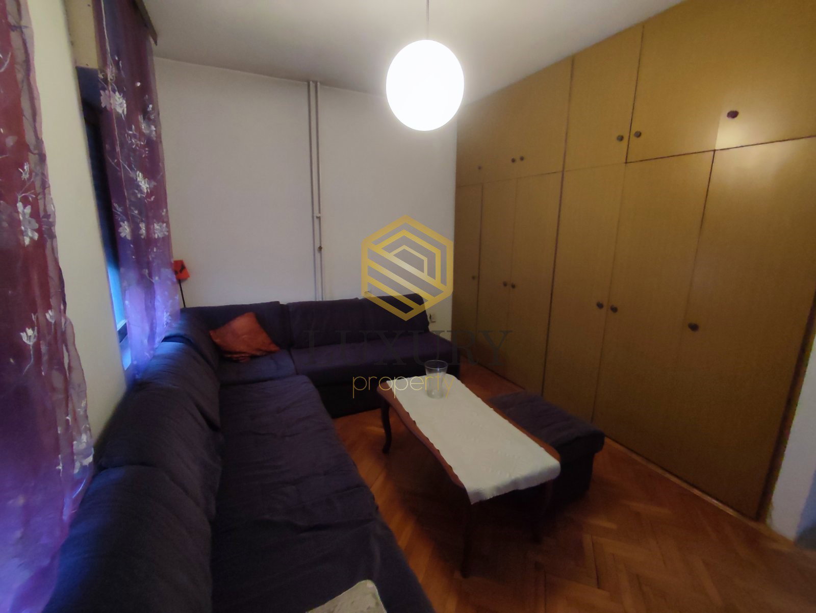 df30ca40-8c71-41f7-9917-71eee6954767.jpg