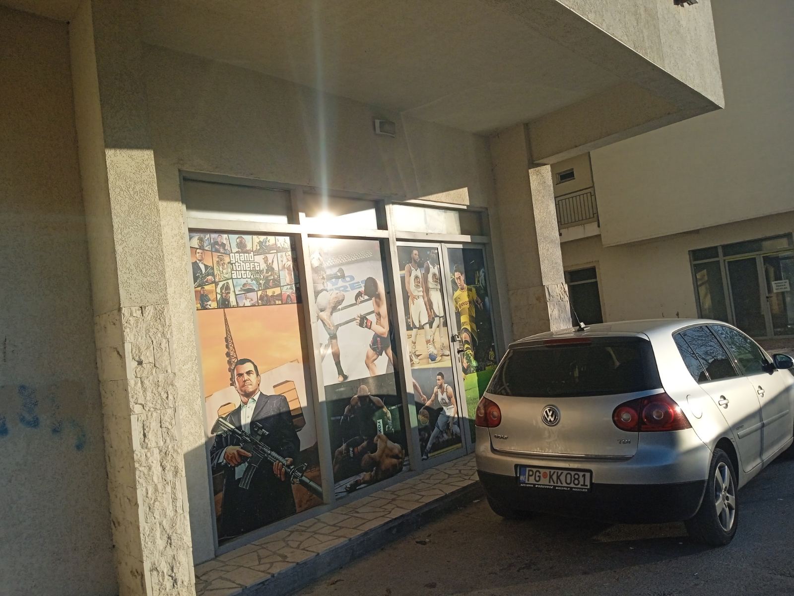 Продаж - Офісне приміщення Podgorica, Drac