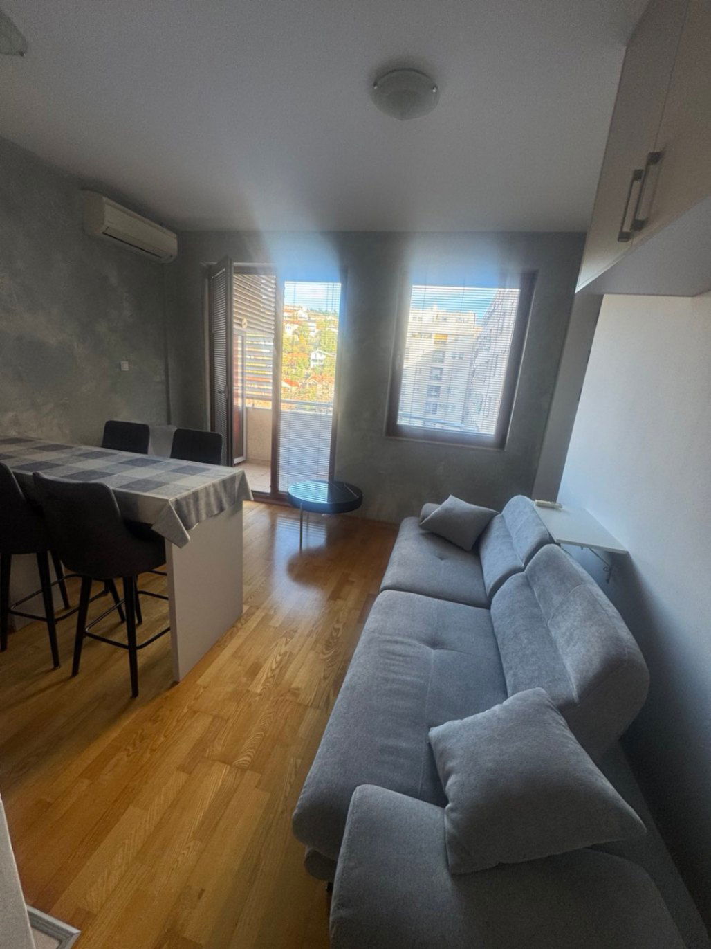 Izdavanje - Stan Podgorica, Preko Morače