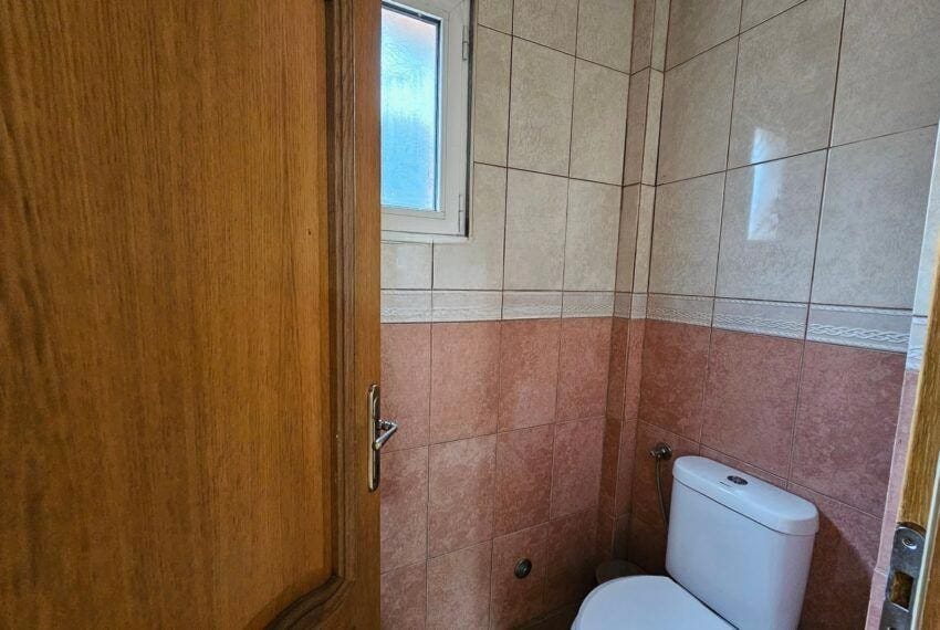 e0dbacf5-16fd-4ce9-9535-fea9d339c751.jpg