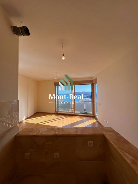 Продаж - Квартира Budva, Bečići