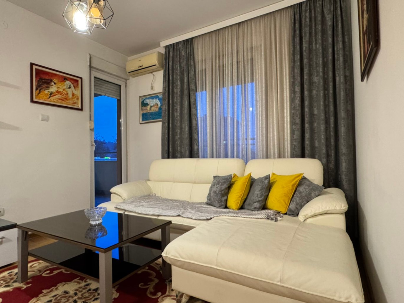 Продажа - Квартира Podgorica, Krivi Most