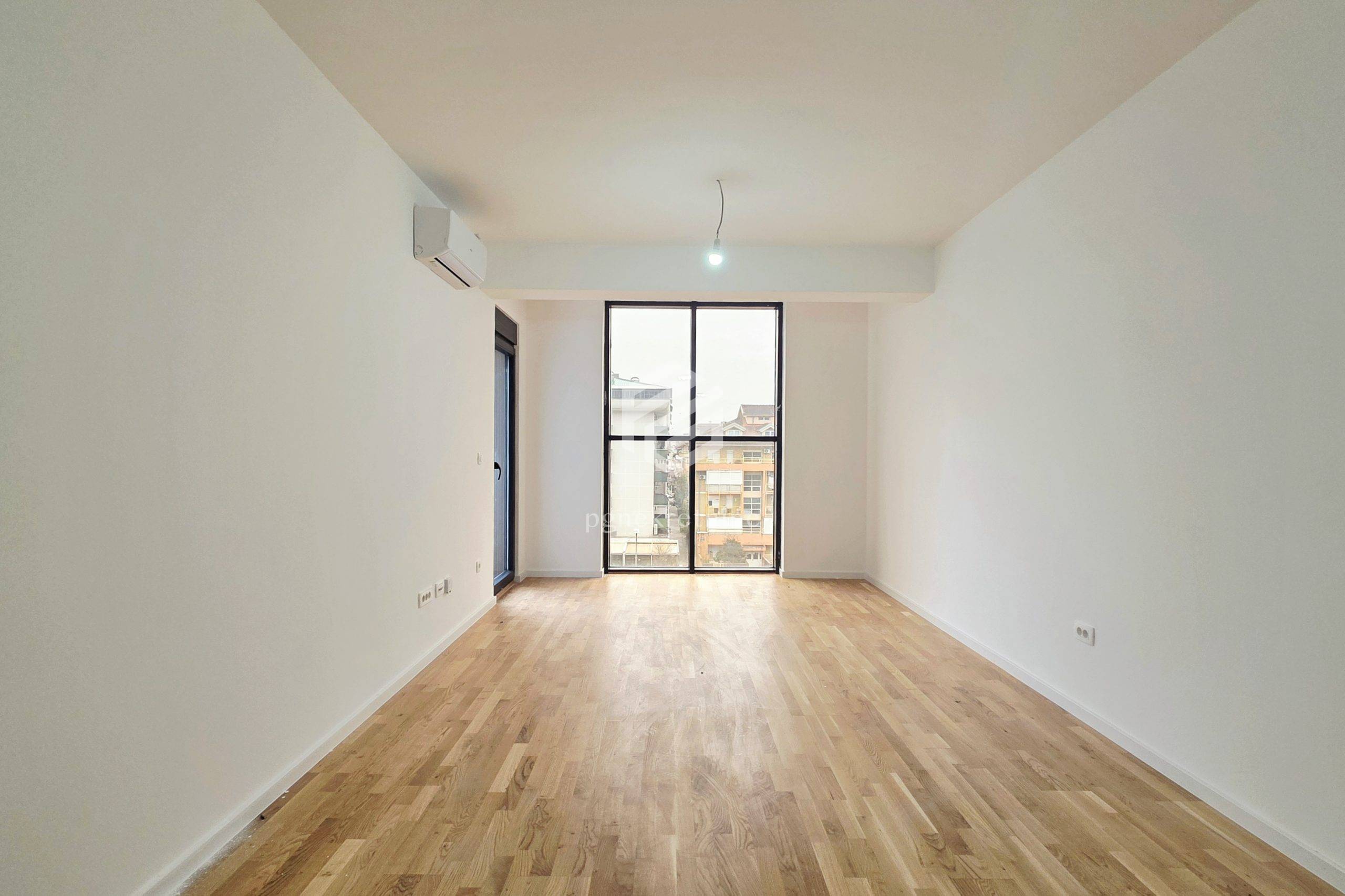 Izdavanje - Stan Podgorica, Stari Aerodrom