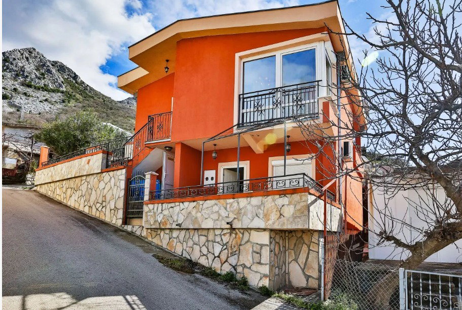 Prodaja - Kuća Bar, Sutomore