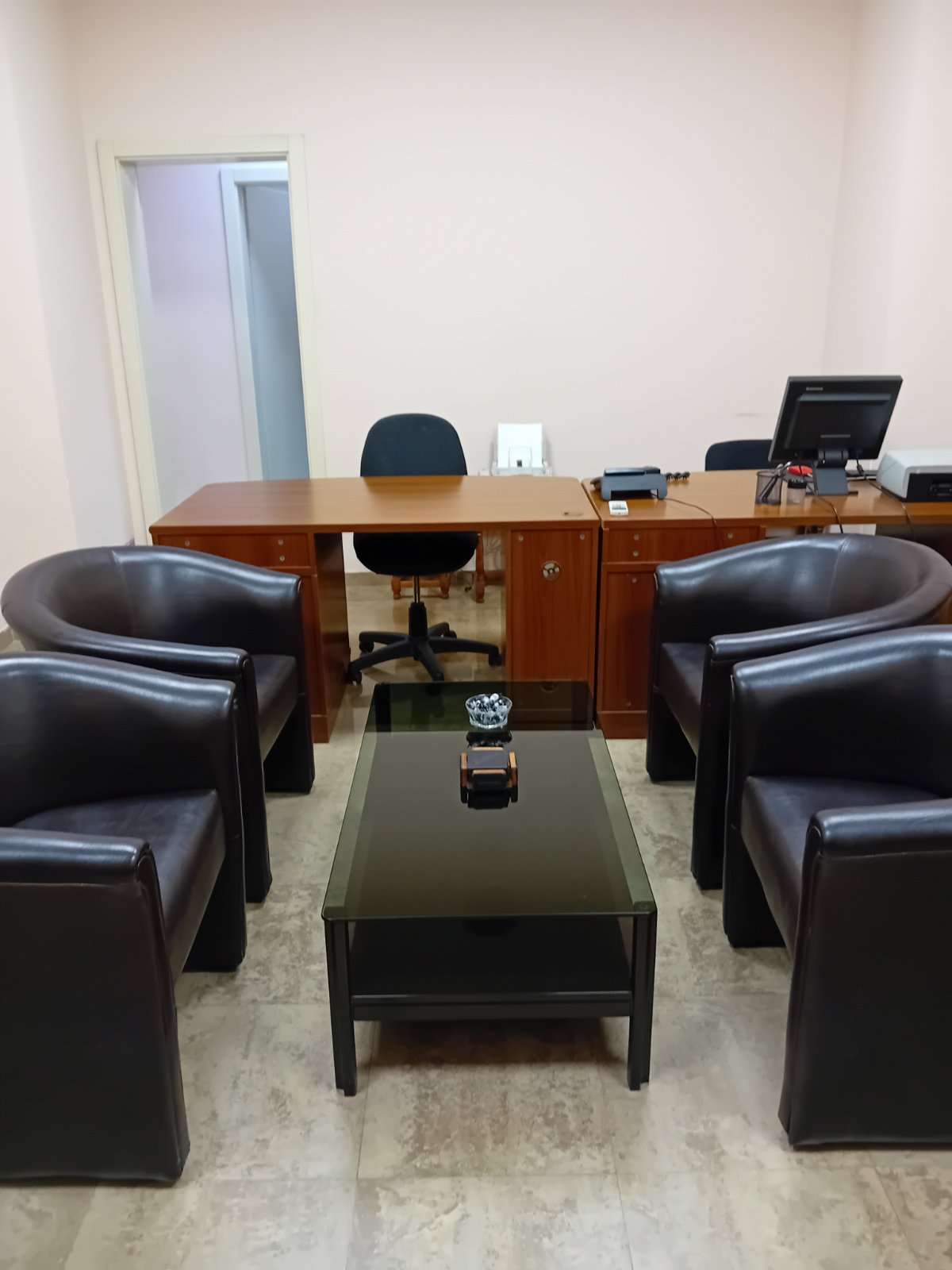 Rent - Office space Podgorica, Preko Morače