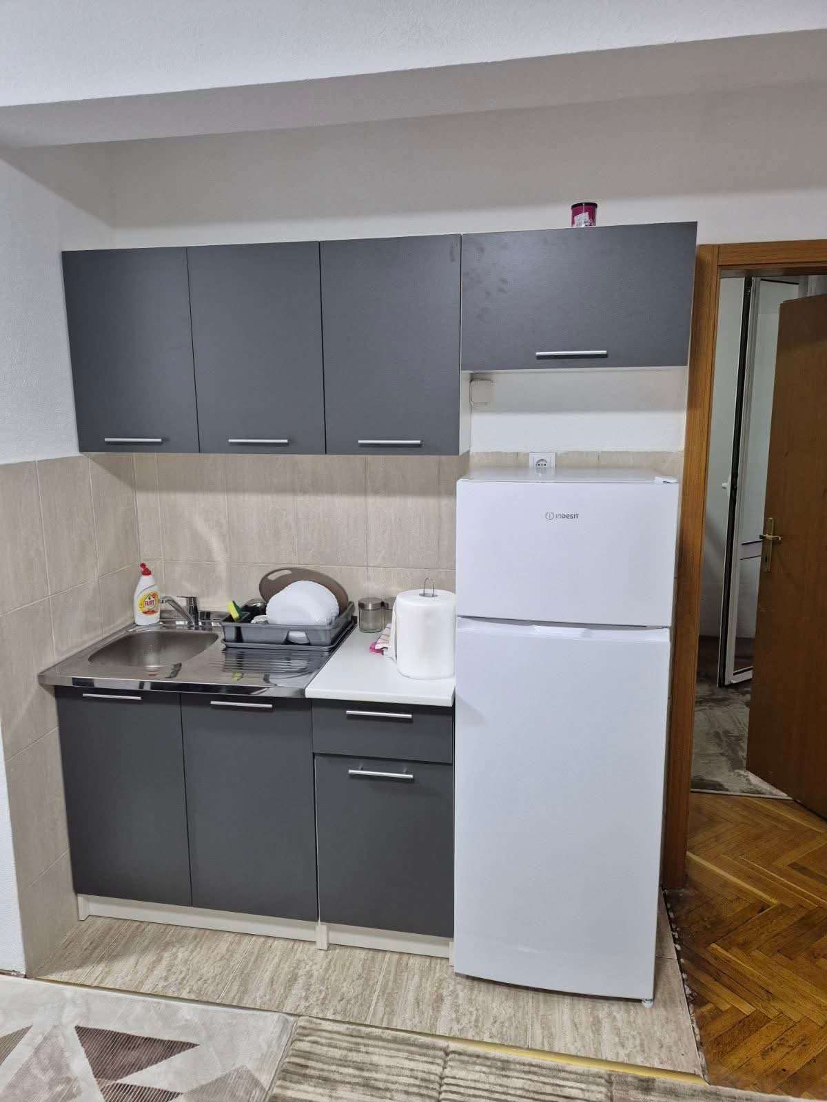 Izdavanje - Stan Budva, Rozino