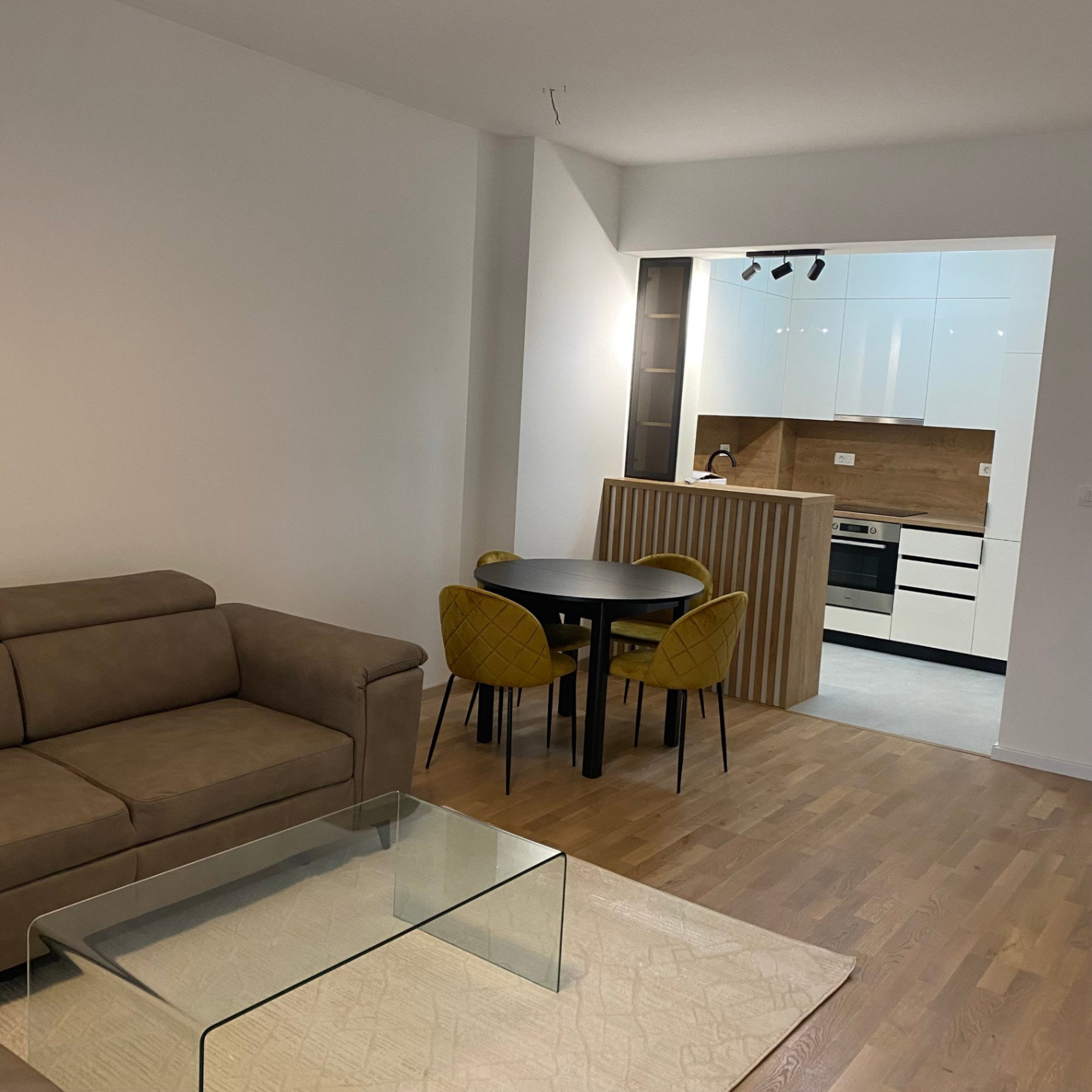 Продаж - Квартира Podgorica, Malo Brdo