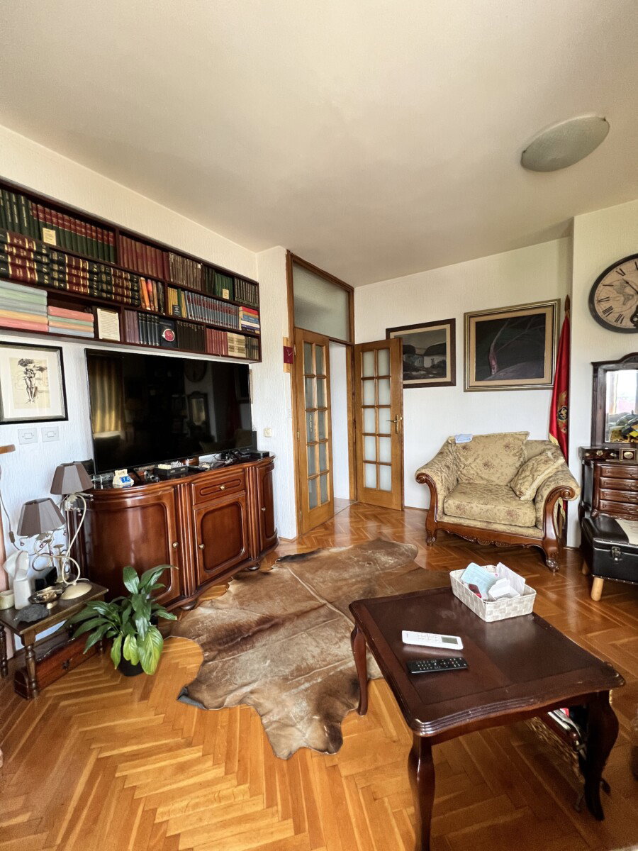 Sale - Apartment Podgorica, Preko Morače