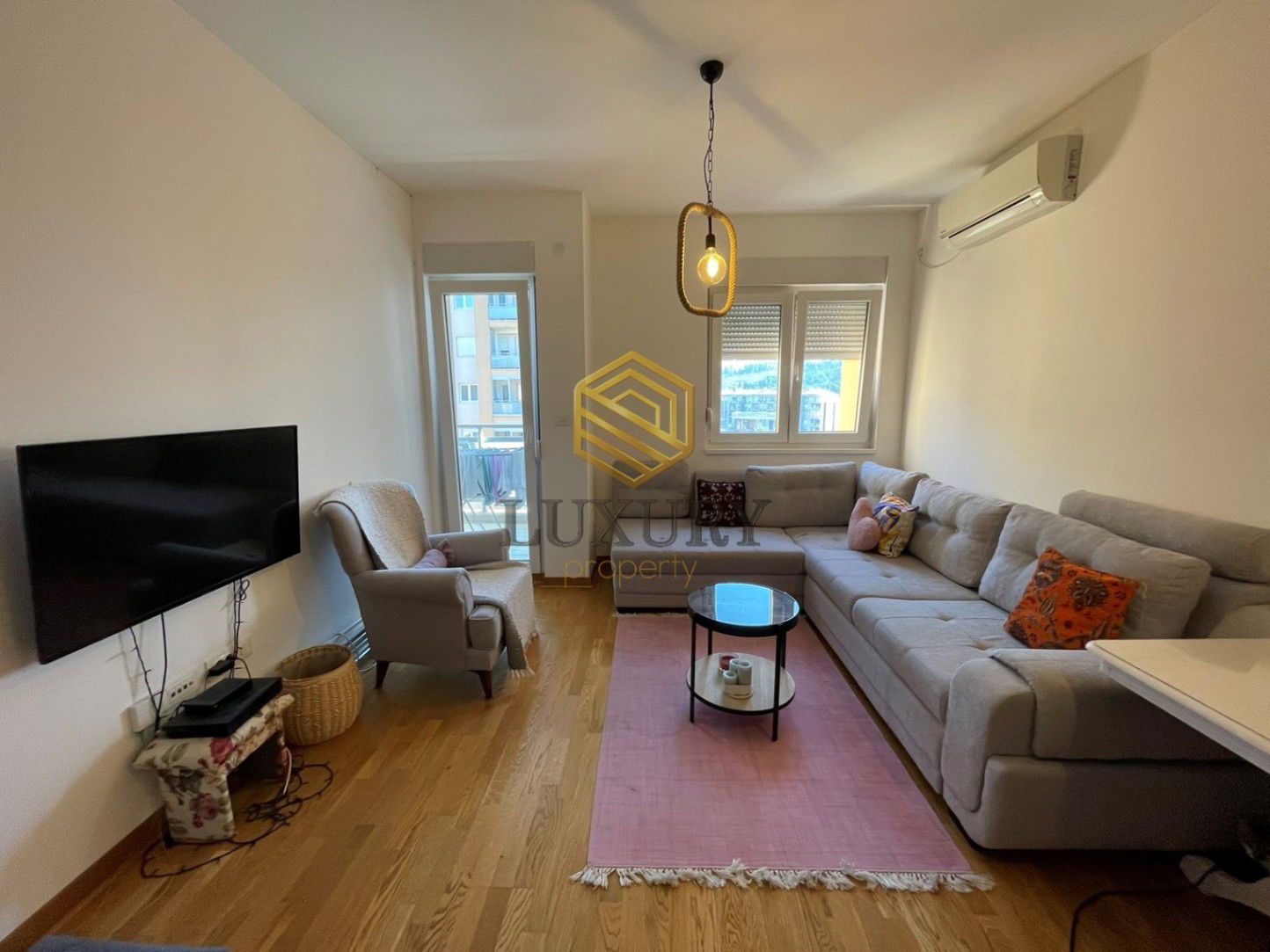 Оренда - Квартира Podgorica, City Kej