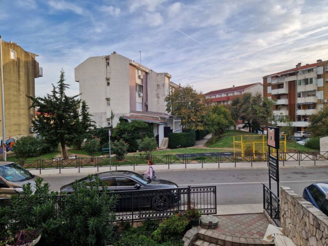 Satılık - Daire Budva, Bečići
