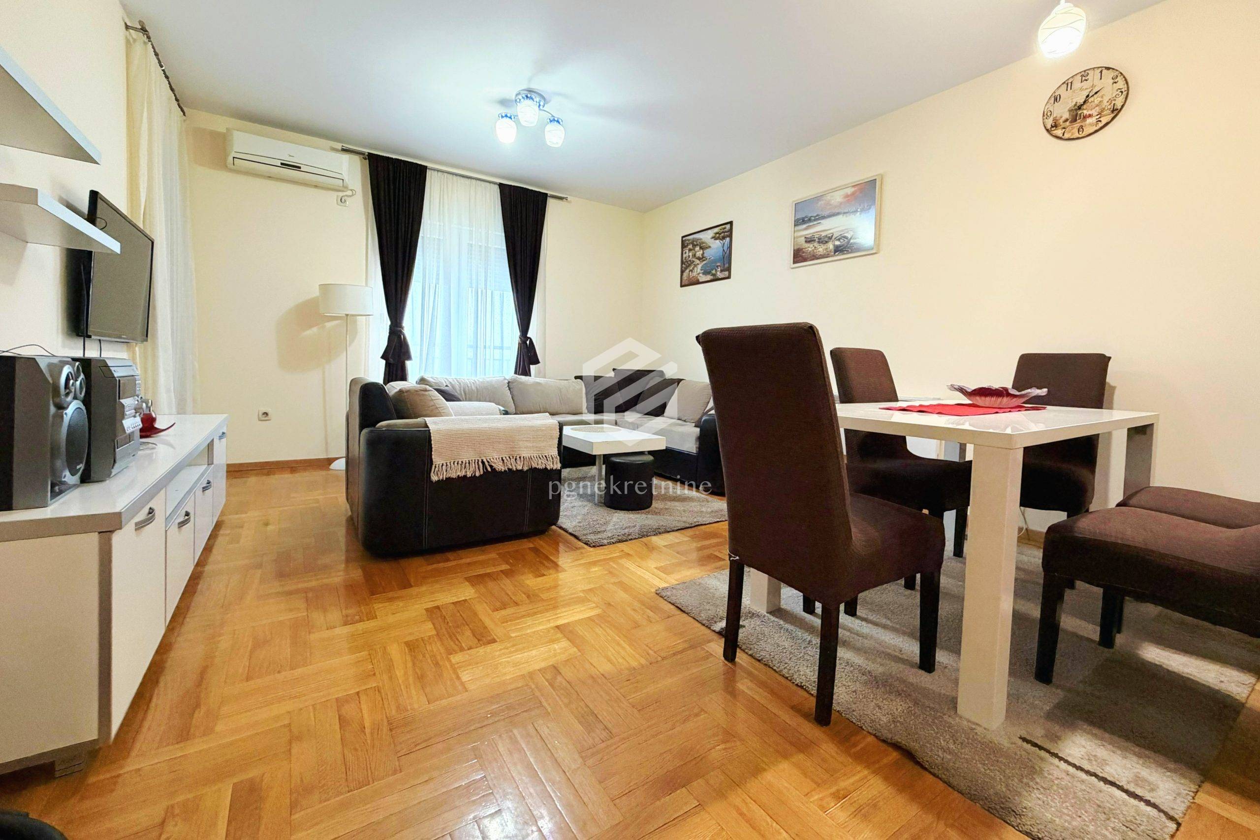 Prodaja - Stan Podgorica, Pobrežje