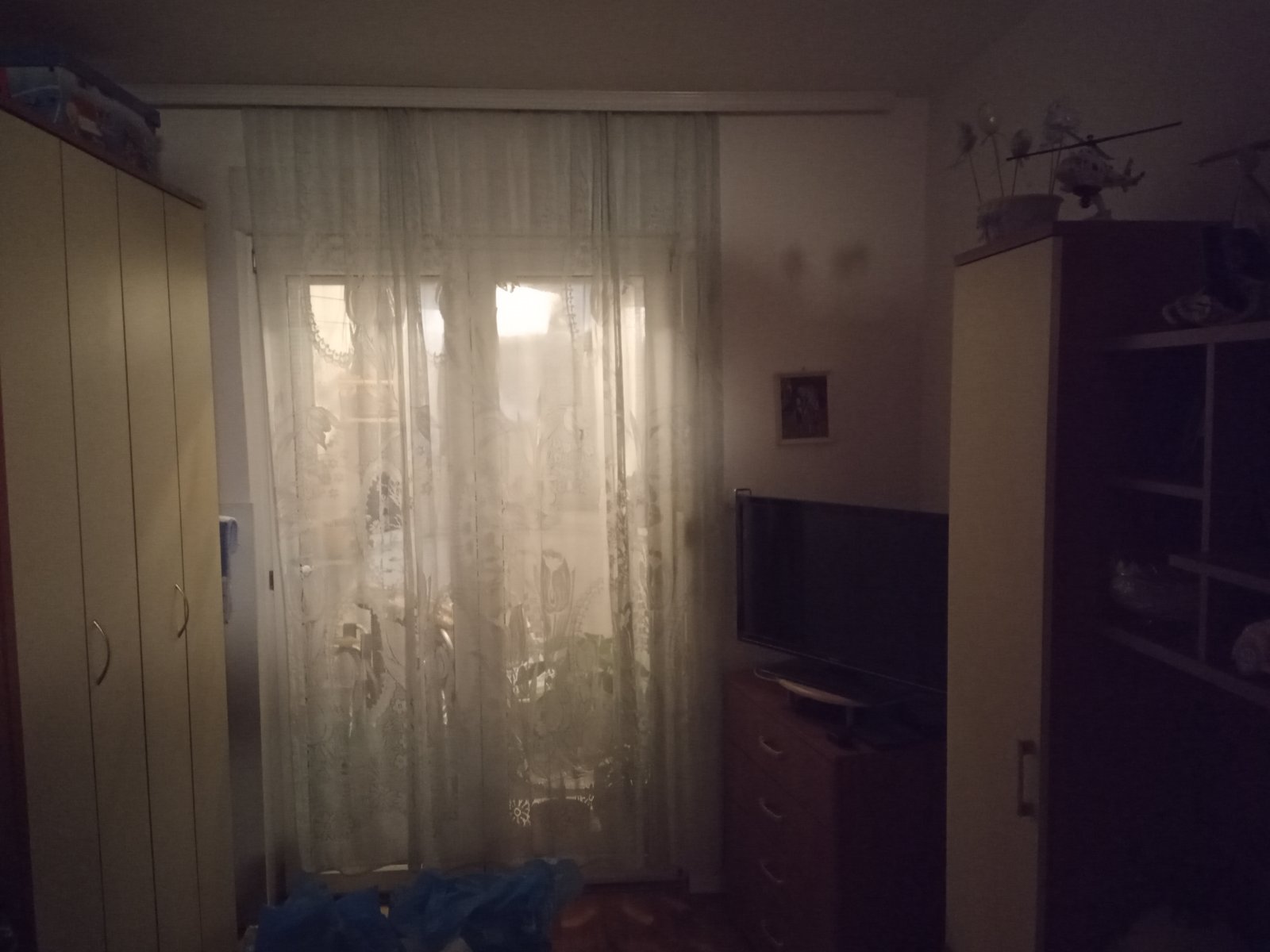 e8f9da16-3f93-45e4-bb2c-a5a546e14efb.jpg