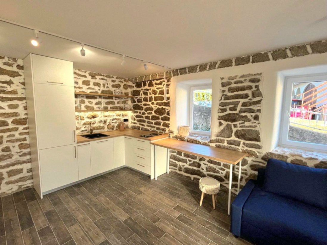 Продаж - Квартира Herceg Novi, Srbina