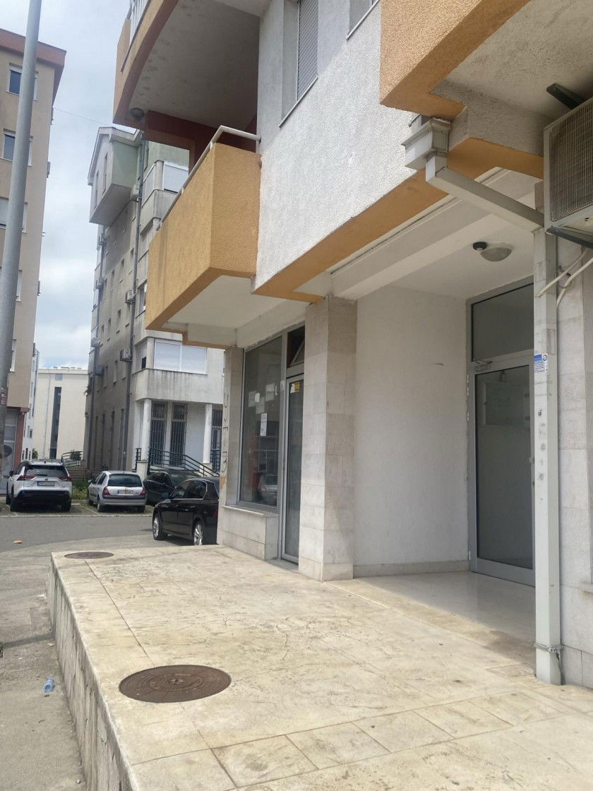 Продаж - Офісне приміщення Podgorica, Zabjelo