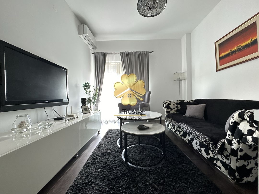 Izdavanje - Stan Podgorica, Vezirov Most