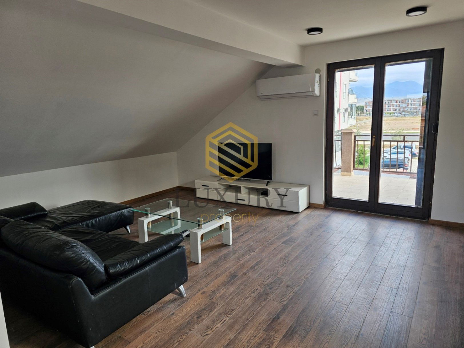 Izdavanje - Stan Podgorica, Stari Aerodrom