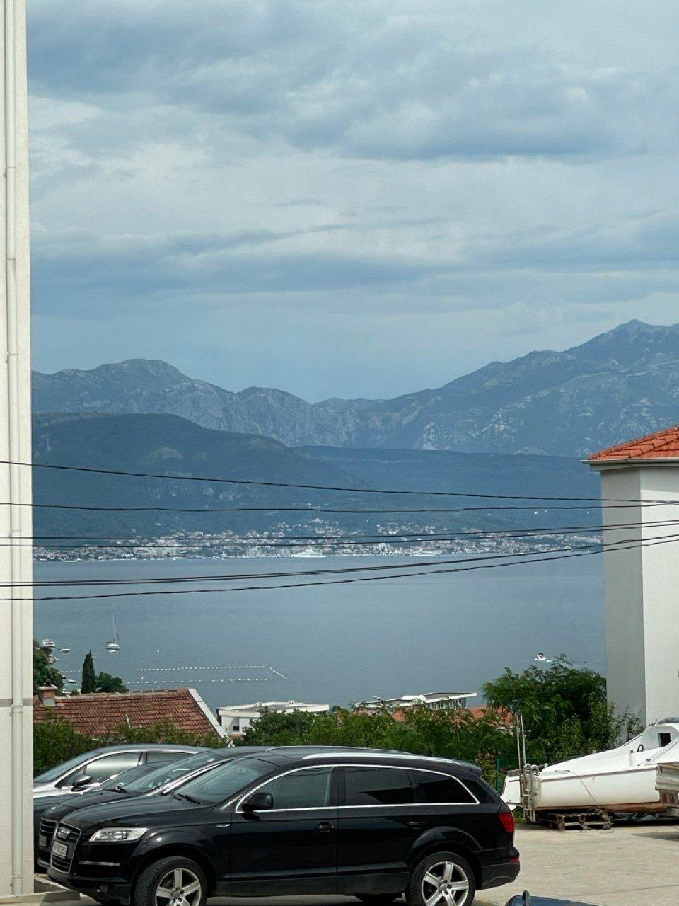 Продаж - Квартира Herceg Novi, Đenovići