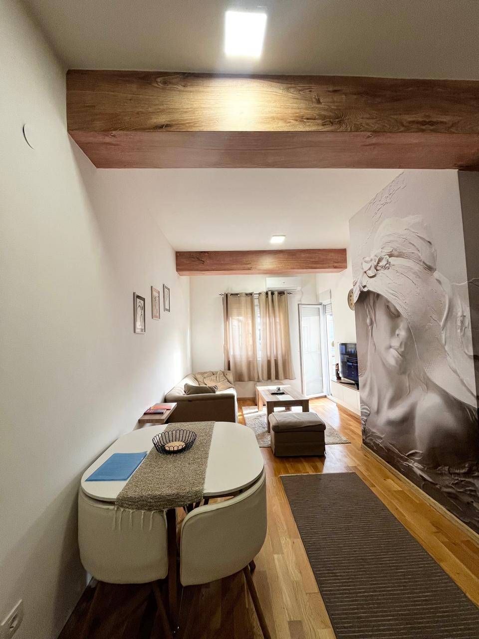 Izdavanje - Stan Podgorica, Ljubović