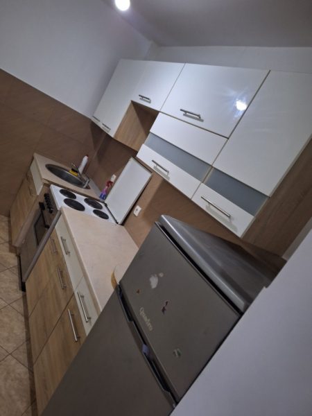 ea528b04-8988-48f6-bfcb-2427db3d7190.jpg