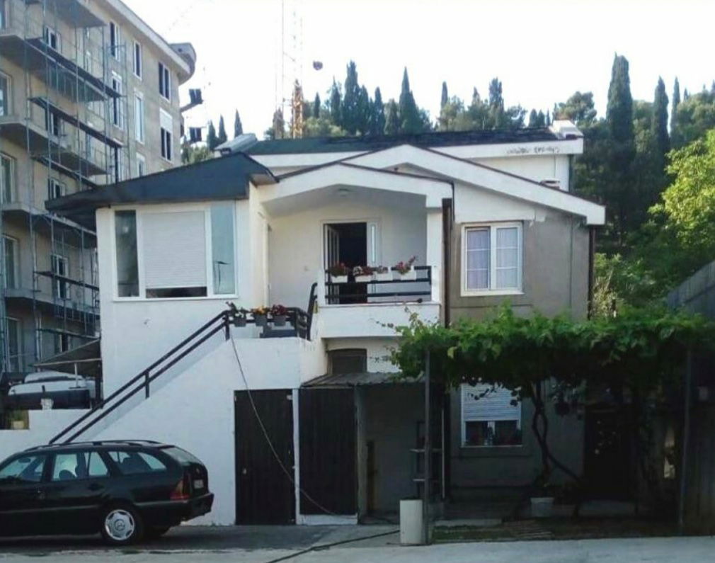 Продаж - Будинок Podgorica, Zabjelo