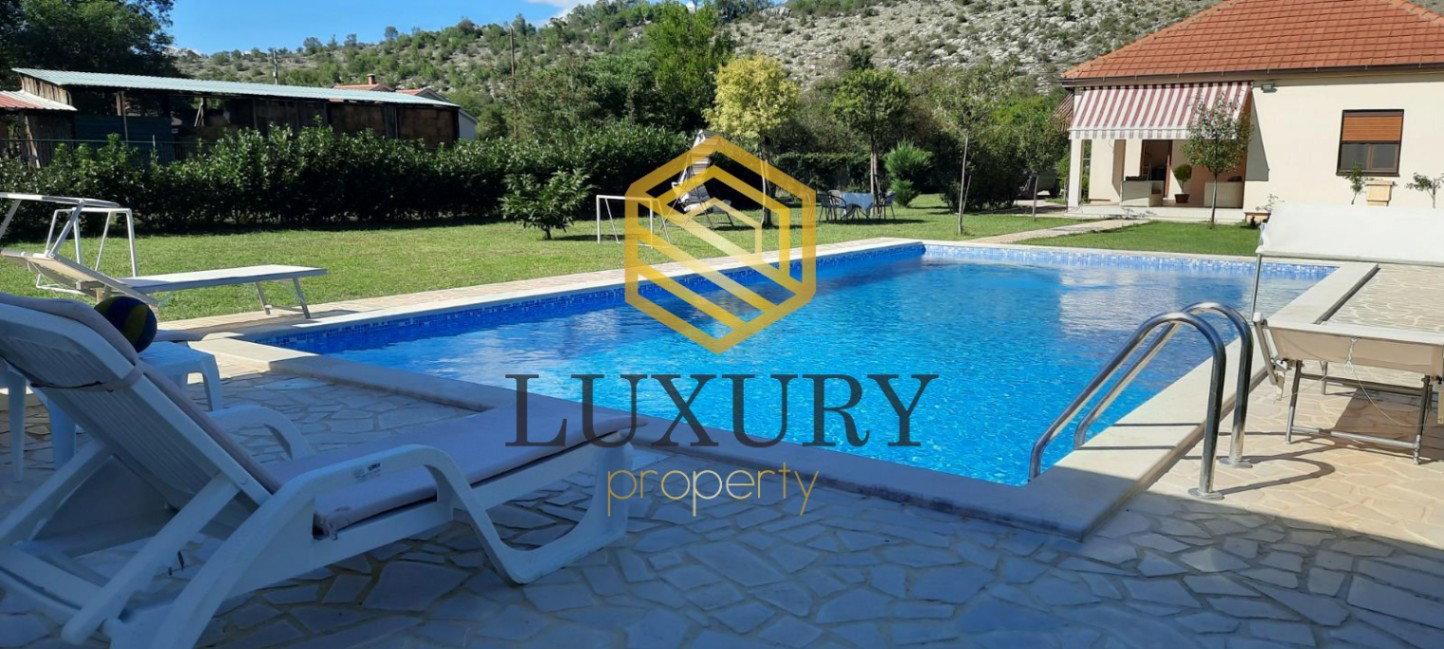 Izdavanje - Kuća Danilovgrad, Martinići