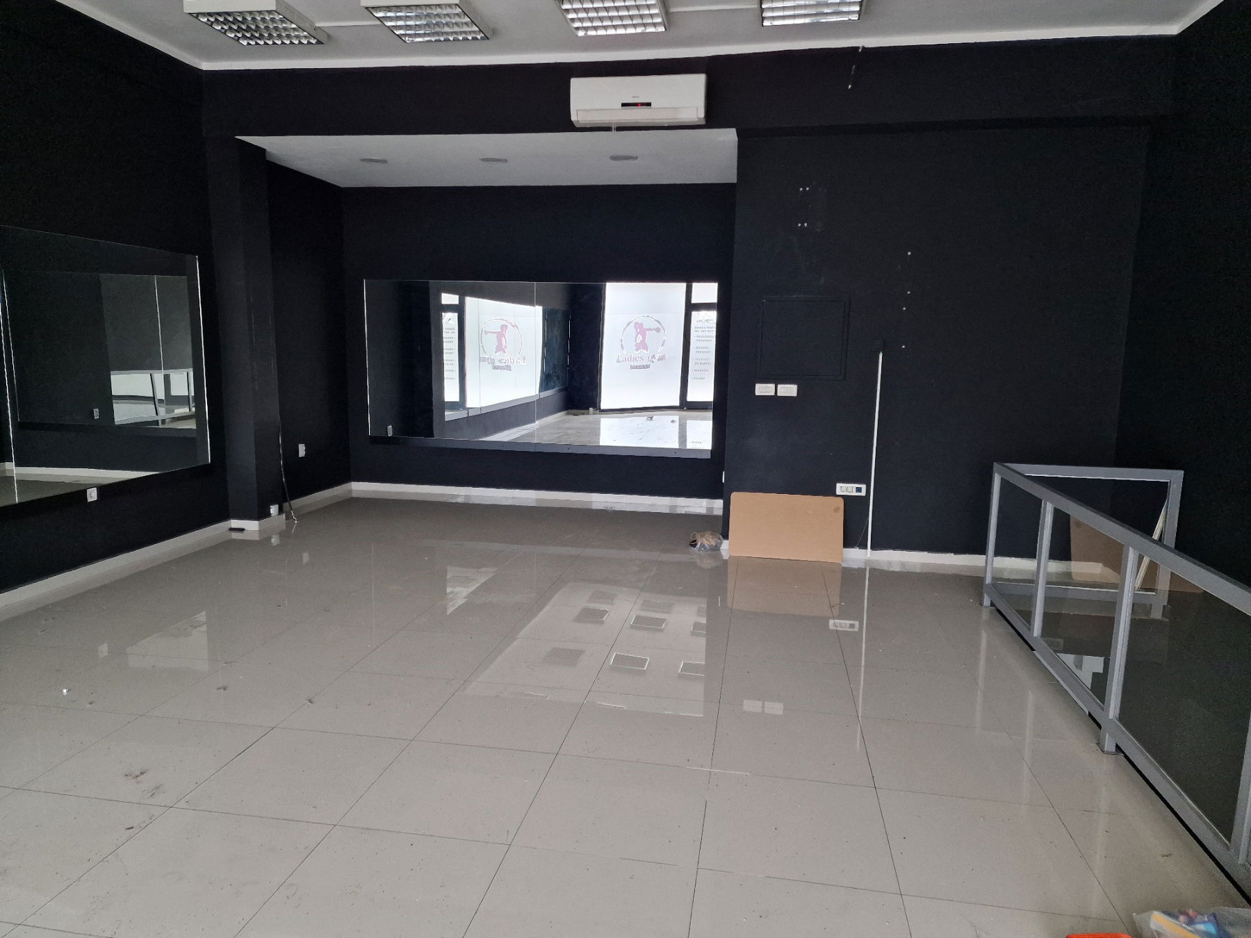 Оренда - Офісне приміщення Podgorica, City Kvart