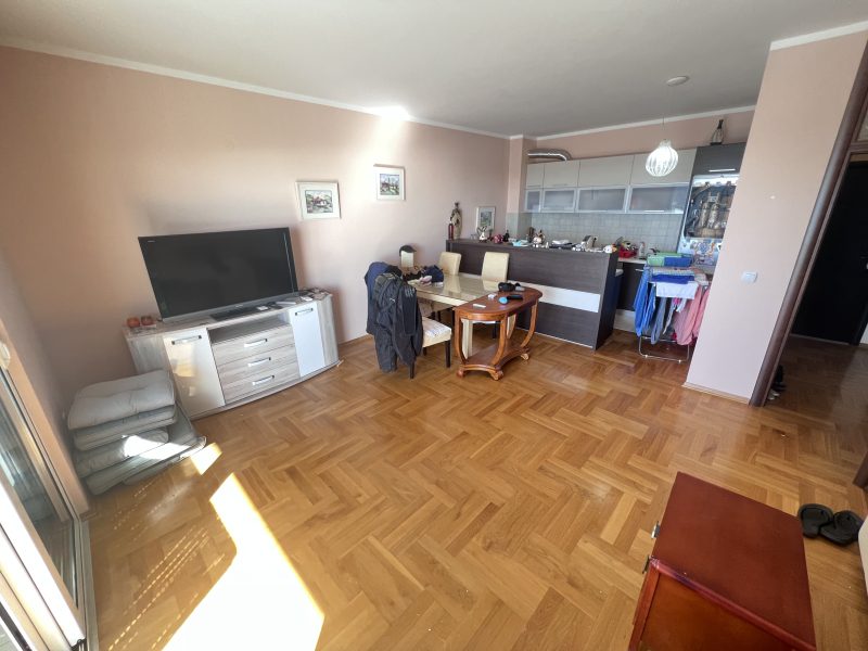 ec27fef7-57d3-4dac-a303-ce9824f7f5f6.jpg