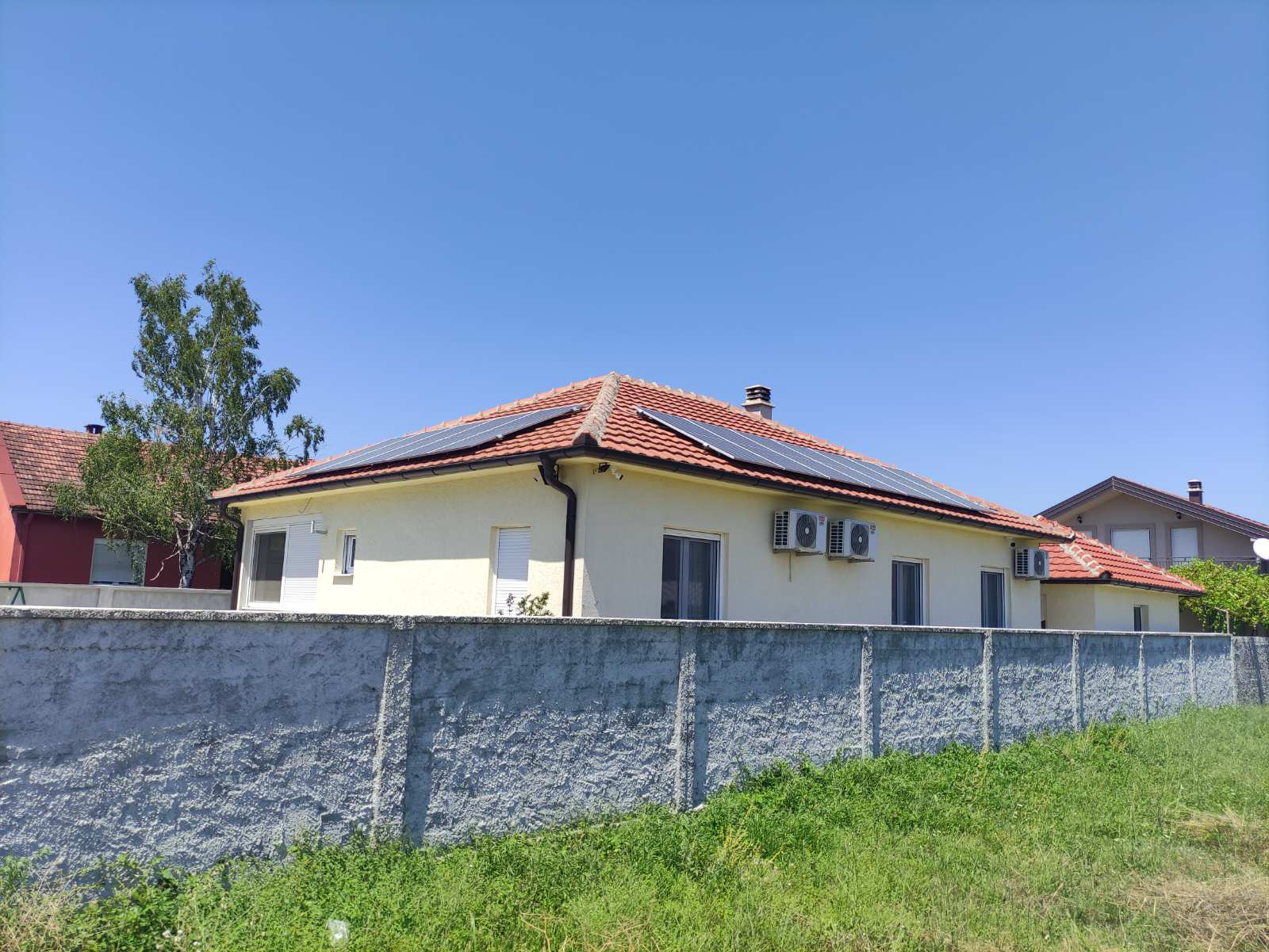 Продаж - Будинок Podgorica, Gornja Gorica