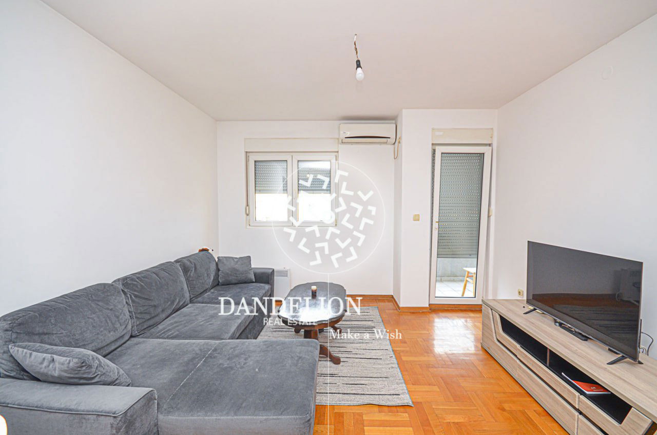 ede2f033-aadd-4d37-9078-9a0a59e77db1.jpg