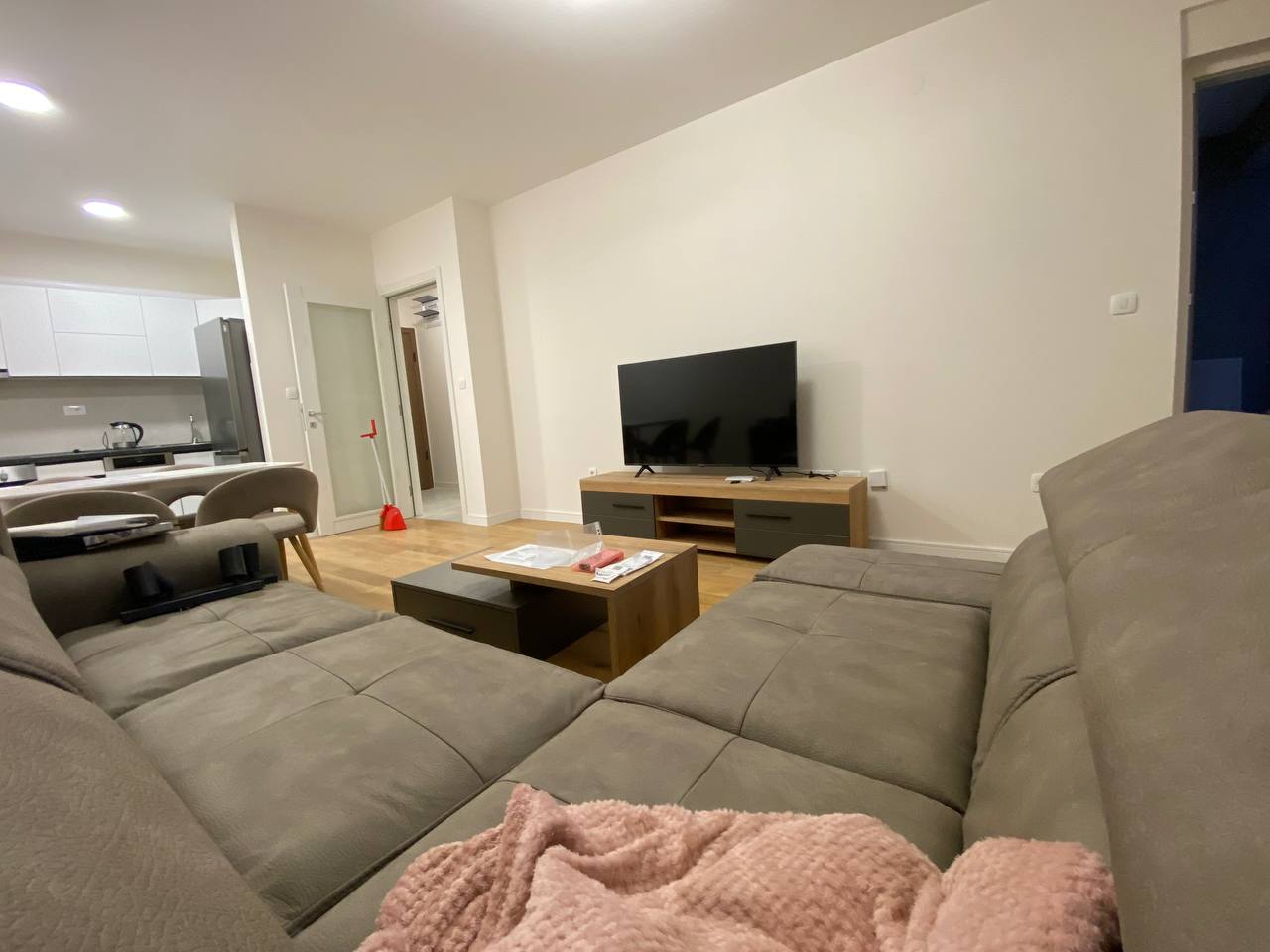 Оренда - Квартира Podgorica, Central Point