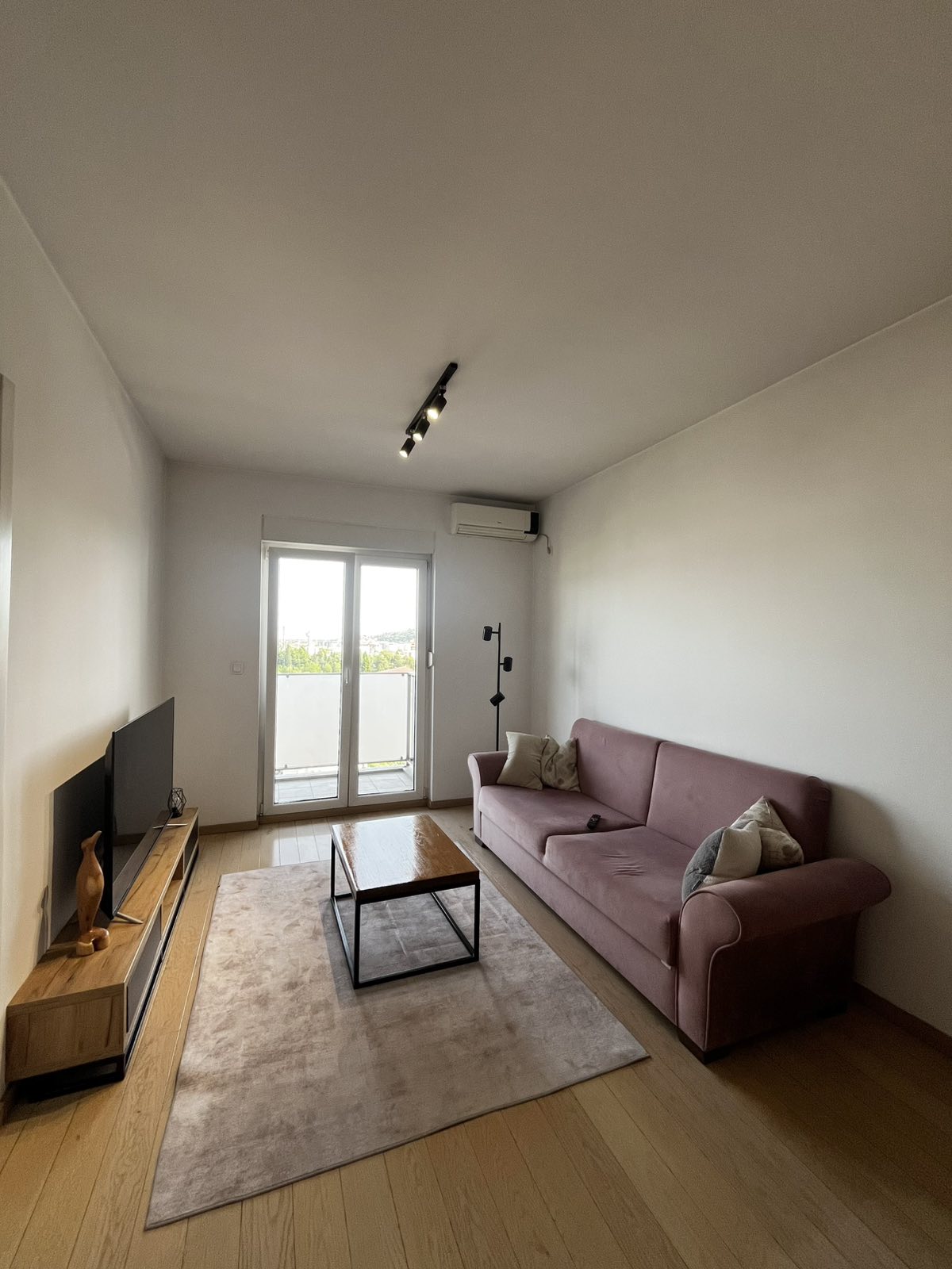 ef3505d0-7c44-4156-9275-11552ee76d39.jpg