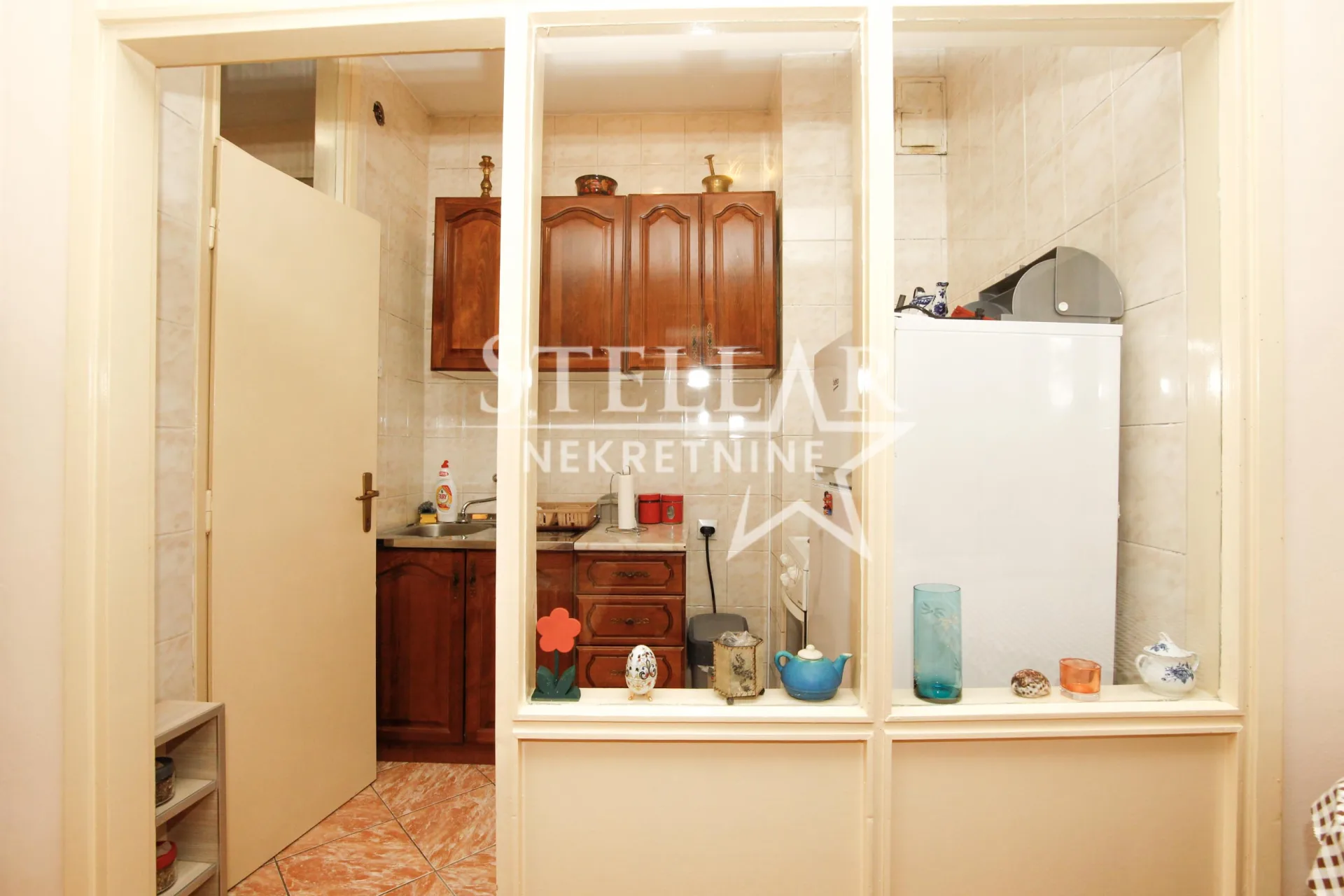 ef46b03c-f6b4-4412-b1d5-1503a19ce247.webp
