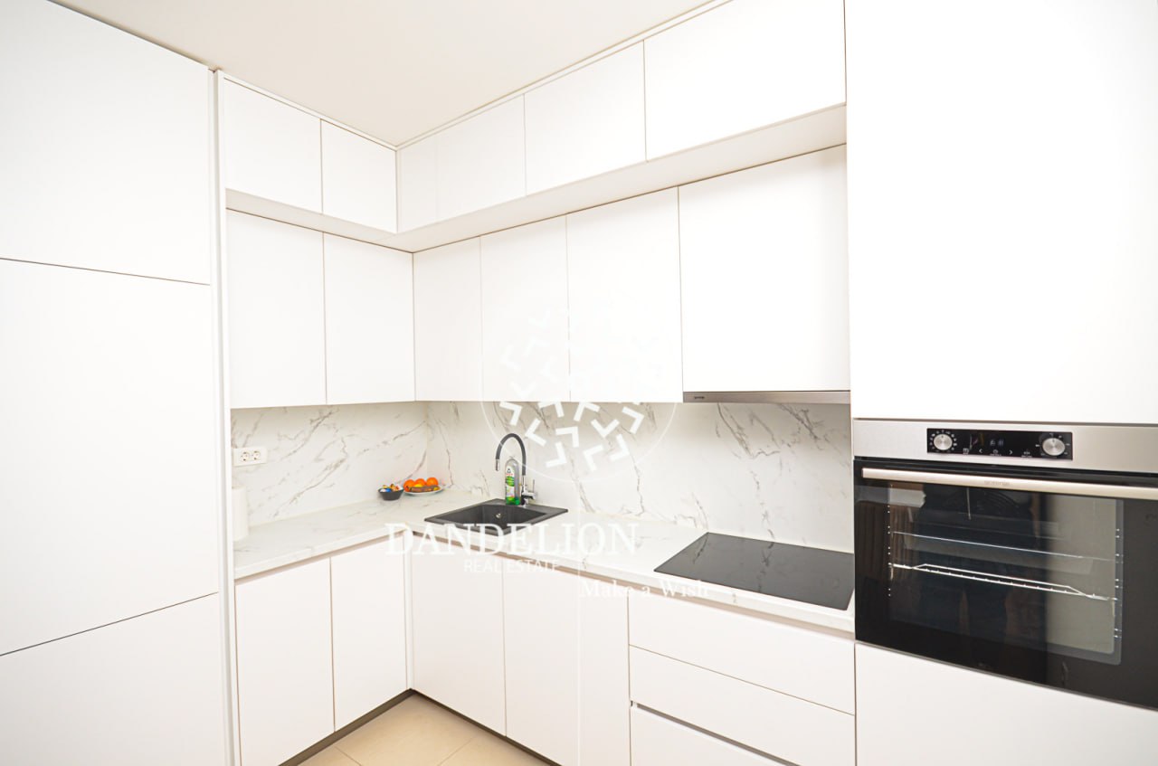 ef573f99-276e-4960-adff-61b495bd7cd2.jpg