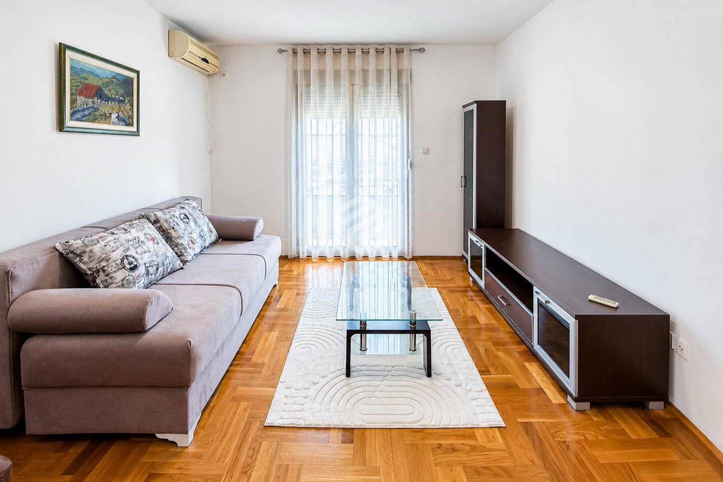 Izdavanje - Stan Podgorica, Zabjelo