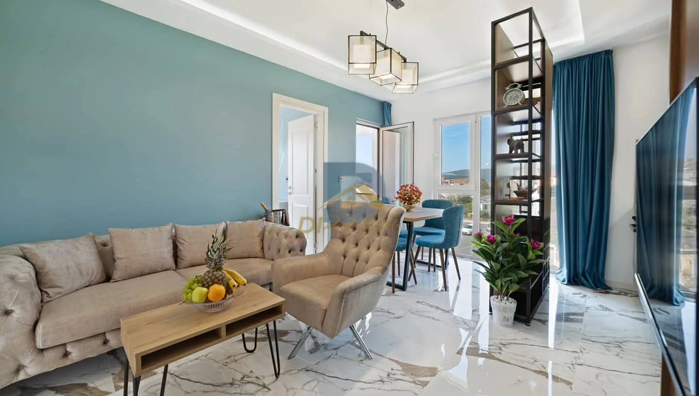 Аренда - Квартира Tivat, Centar