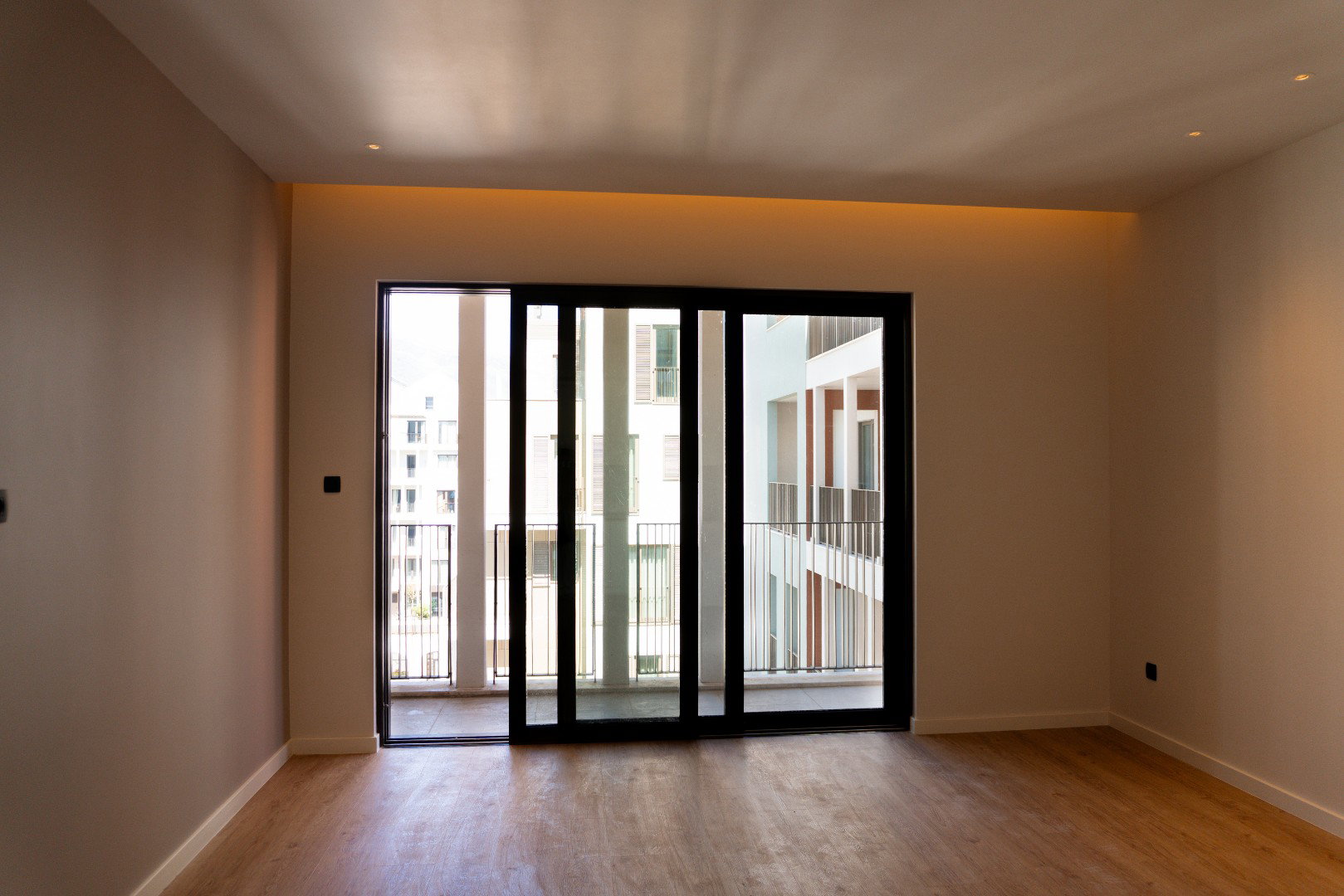 Продажа - Квартира Tivat, Tivat