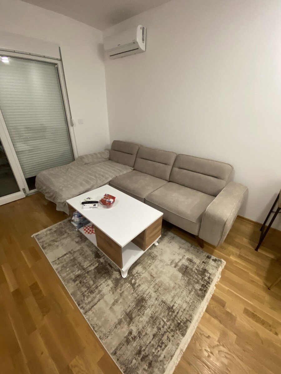 Izdavanje - Stan Podgorica, Stari Aerodrom