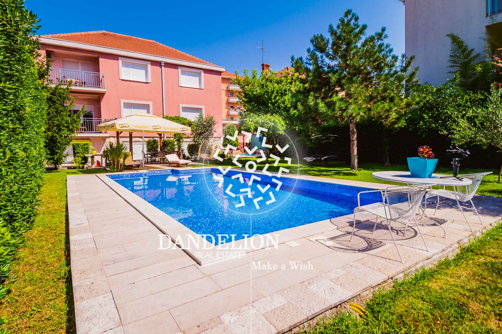 Продаж - Будинок Podgorica, Gorica C